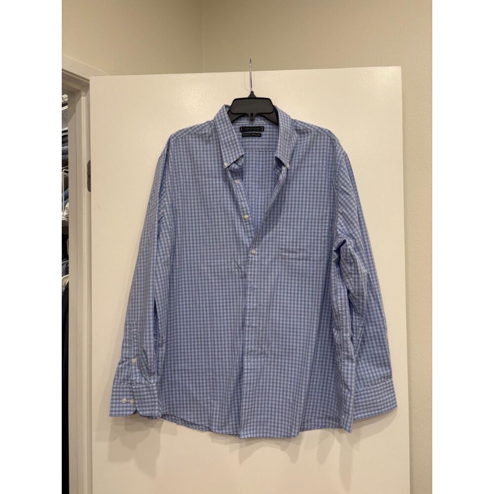 Tommy Hilfiger Men's Blue and White Button Up Size 18 34/35 - Like New
